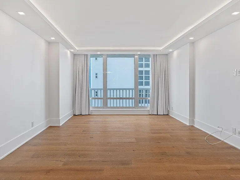 4020 Galt Ocean Dr #409 — Photo 37