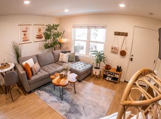 1724 T St, Sacramento, CA 95811