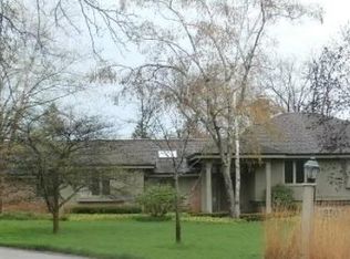 1250 Orchard Ln, Elm Grove, WI 53122