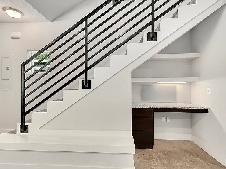 1337 N Oakland Ave #2 — Photo 7