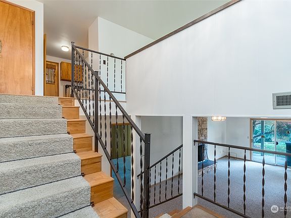 4th image of 1367 Milburn Street