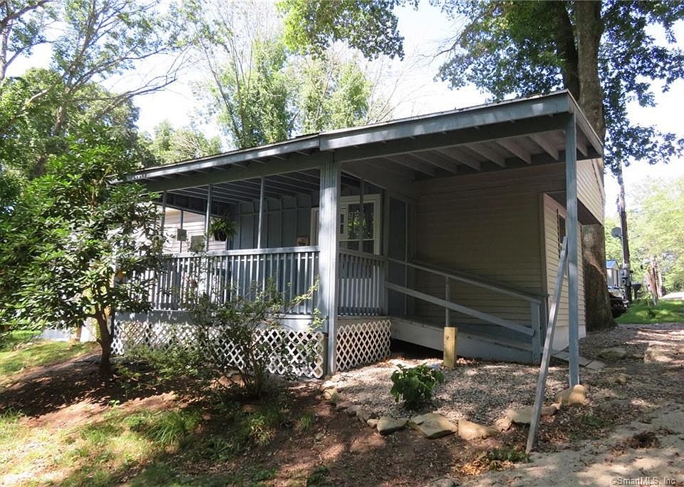 17 Conrad Park, Killingly, CT 06241 MLS 170594742 Zillow