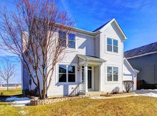 790 Bonaventure Dr, Oswego, IL