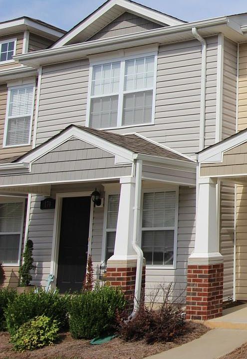 1st image of 174 Alexander Blvd