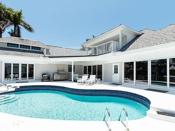 5th image of 3135 Fort Charles Dr