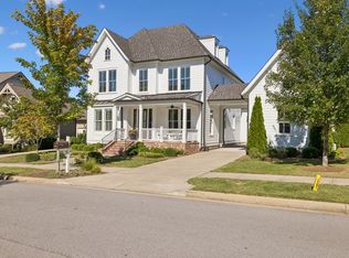 9084 Berry Farms Xing, Franklin, TN 37064