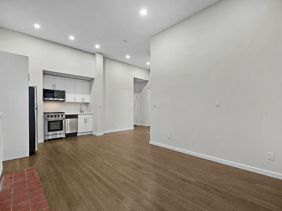 121 Madison Ave #3D