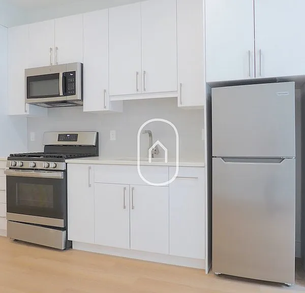 1112 Harrison Ave — Photo 6