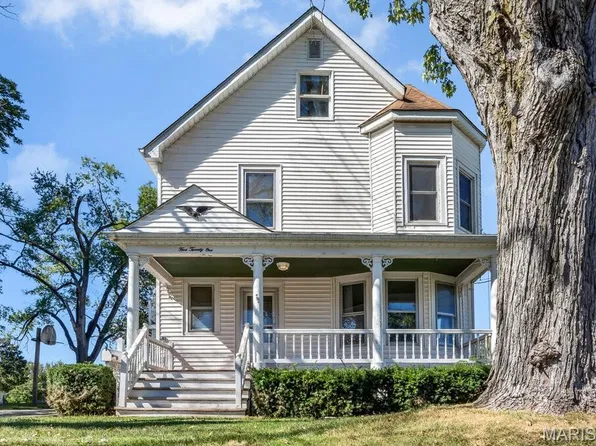 521 Klingsick Ln, Washington, MO 63090