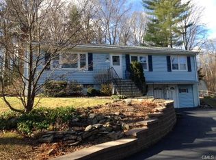48 Lucille Dr, Shelton, CT 06484