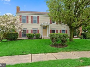 423 Westfield Ct, Lititz, PA 17543