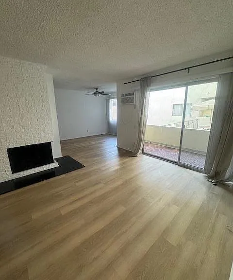 11810 Mayfield Ave #107 — Photo 3