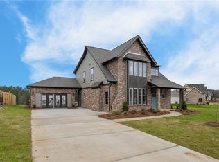 6 Burts Gap Rd, Auburn, AL 36830
