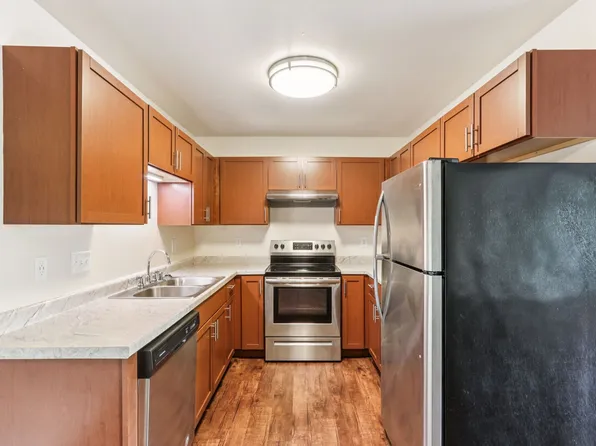 Woodfield Heights Apartments