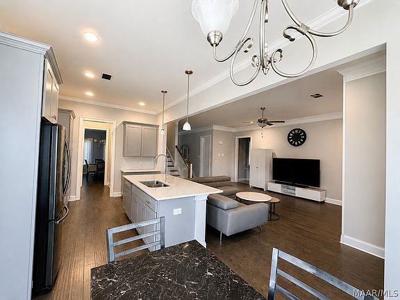 5th image of 8555 Melbourne Way