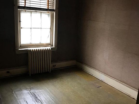 5th image of 3505 Sunnyside Ave