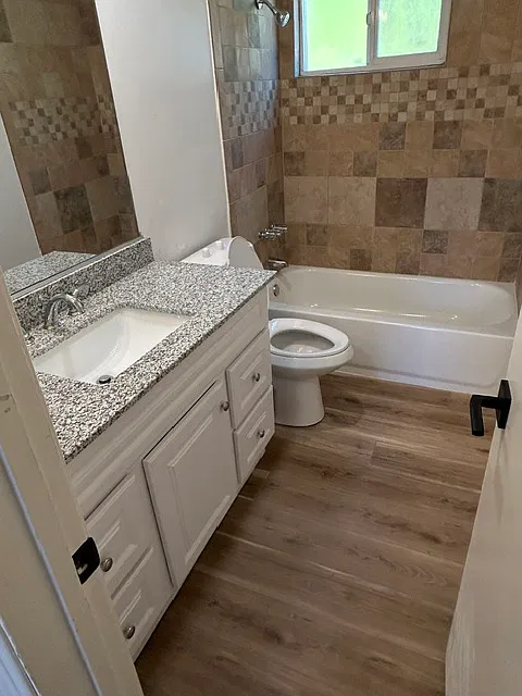 2 bed, 1.5 bath, 900 sqft, $2,450 — Photo 3