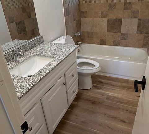 3rd image of 717 Stanley Ave APT 1