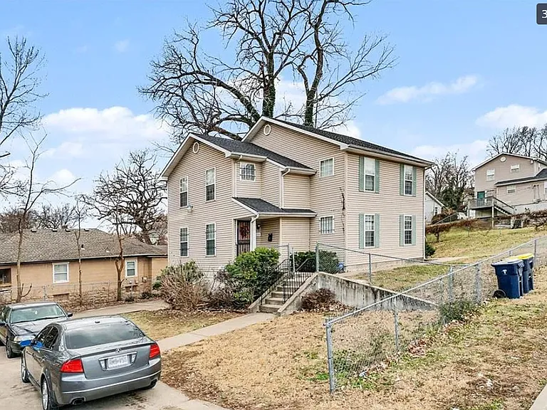 4202 Flora Ave #4200 — Photo 3