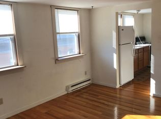 5 Velvet Ln APT 2, Mystic, CT 06355