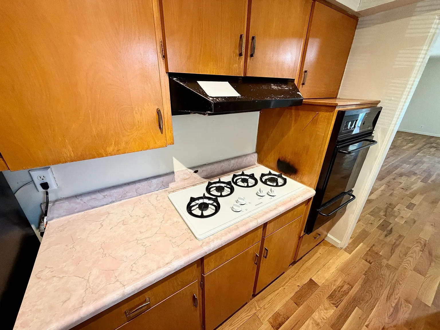 2 bed, 1093 sqft, $1,275 — Photo 3