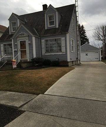 2nd image of 359 W Walker St