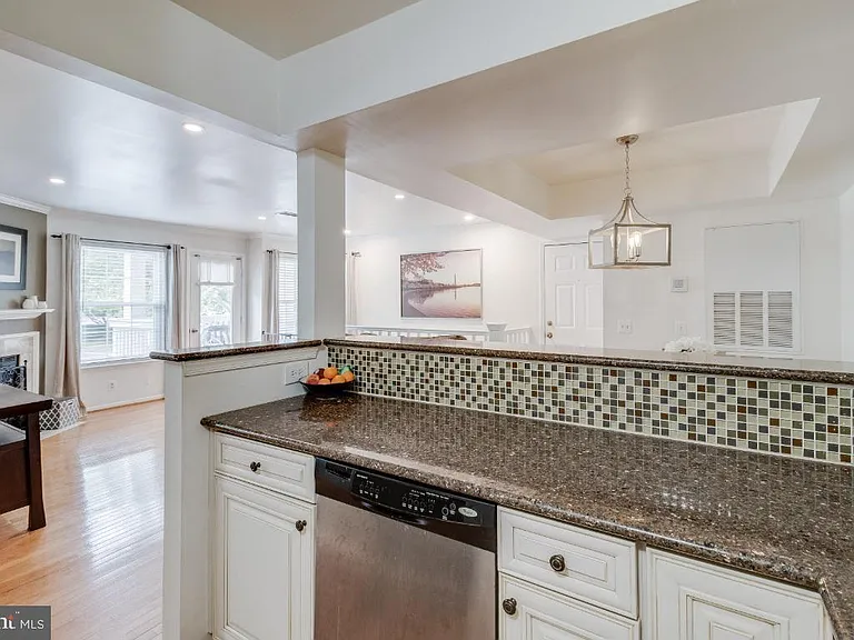 5818 Inman Park Cir #100 — Photo 17