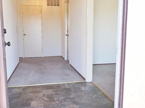 5th image of 501 Vivienne Dr