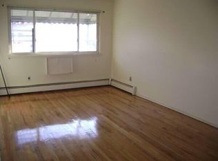 718 Commonwealth Ave, Bronx, NY 10473