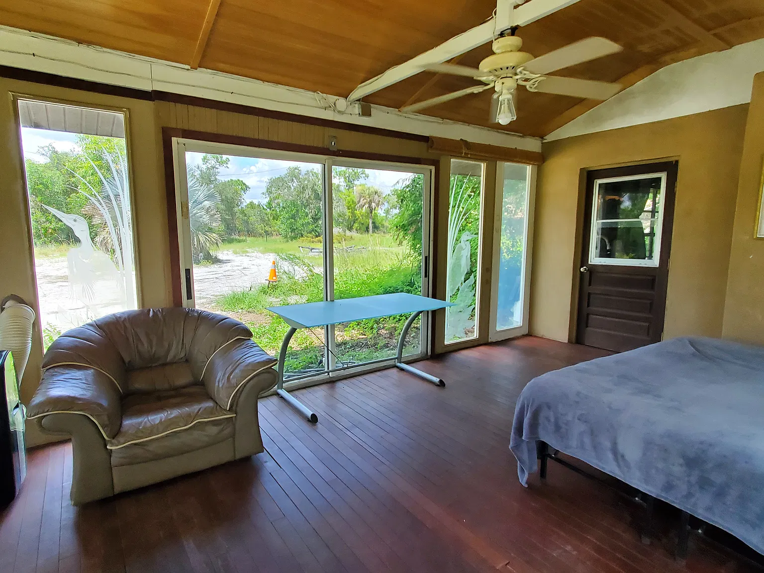 1 bed, 700 sqft, $1,300 — Photo 4