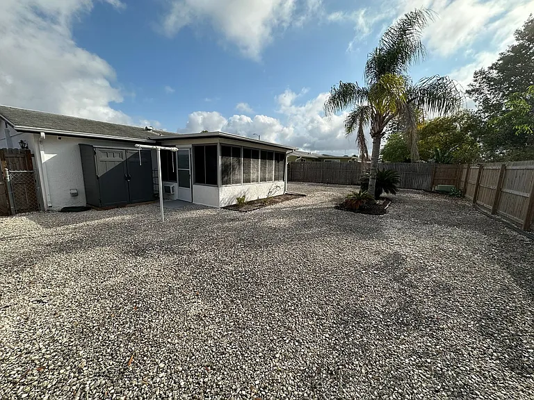 7726 Sue Ellen Dr — Photo 6