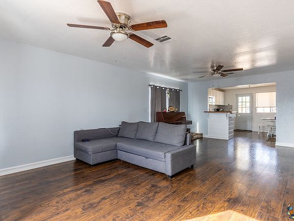 3rd image of 346 N Brown Ave