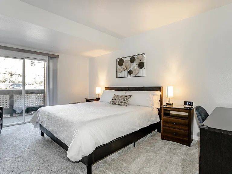 215 Stonepine Ln — Photo 2