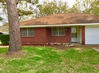 5114 Sjolander Rd, Baytown, TX 77521