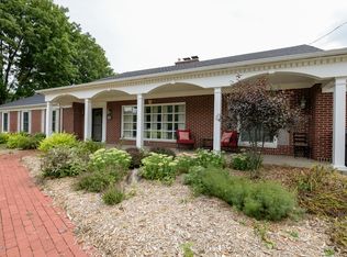 517 Sturgis Rd, Parchment, MI 49004