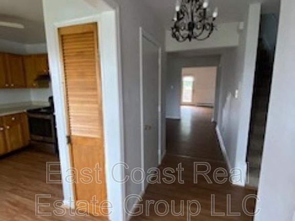 5th image of 75 Boileau Ct