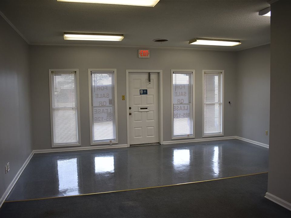 2nd image of 8120 Highway 51 N