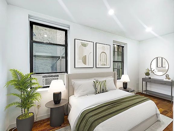4th image of 303 E Houston St #2A