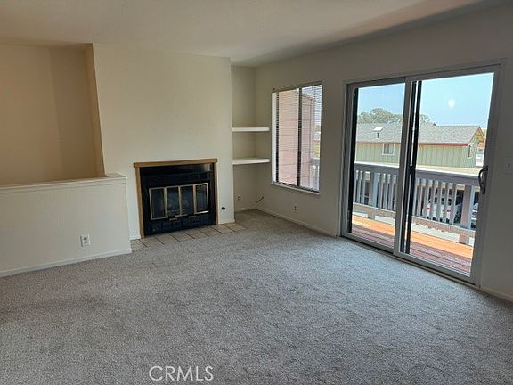5th image of 239 Surf St APT D