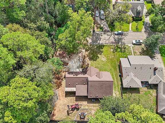 3rd image of 308 Wildwood Ln