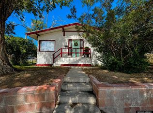 394 W Flaming Gorge Way, Green River, WY 82935