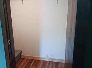 42 Pine St, Warren, MA 01083