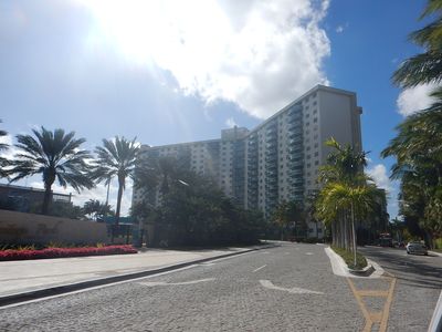 19370 Collins Ave APT 1203, Sunny Isles Beach, FL, 33160