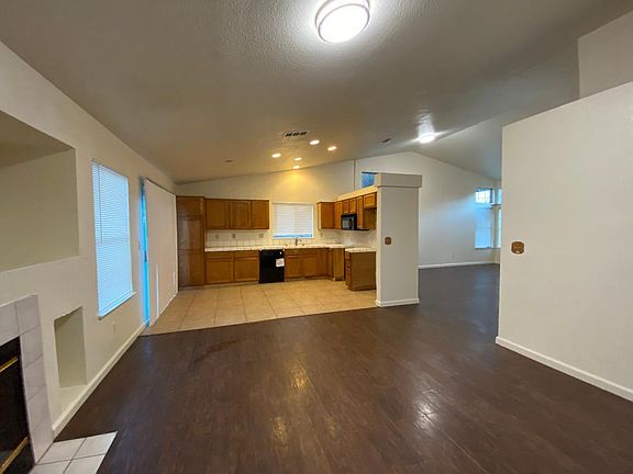 4th image of 3803 Loto Ct