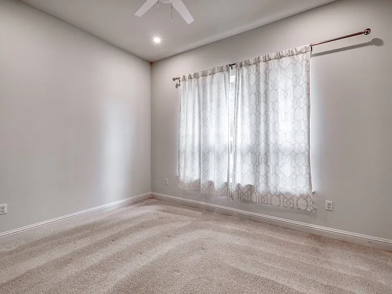 14921 Iveans Way — Photo 22