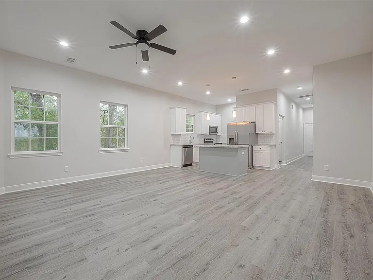 2528 S Texas Ave #A — Photo 13