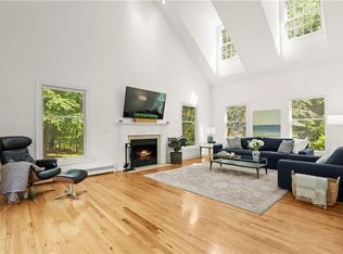 84 Salem Rd, Pound Ridge, NY 10576