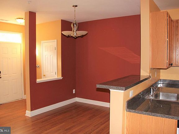 5th image of 817 Estuary Dr