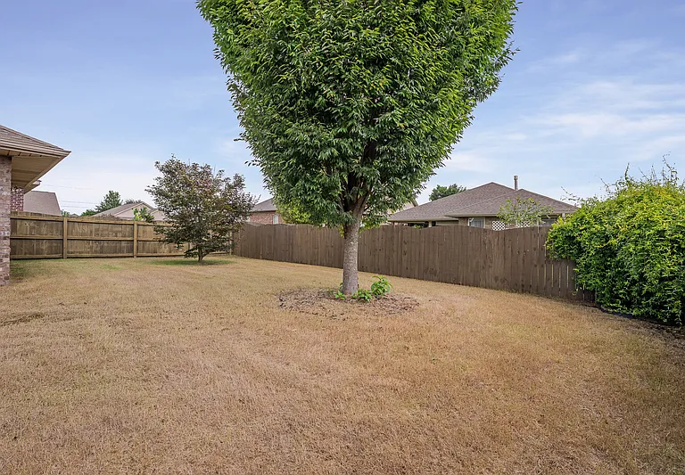 323 Harbor Glen Dr SW — Photo 28