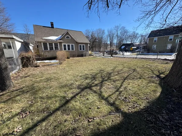 4 Backman Ave, Ellenville, NY 12428